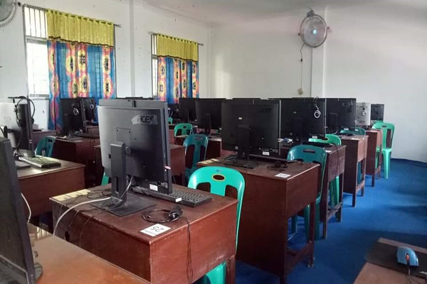 SMK N 2 Tebing Tinggi - Sarana Ruang Laboratorium Komputer